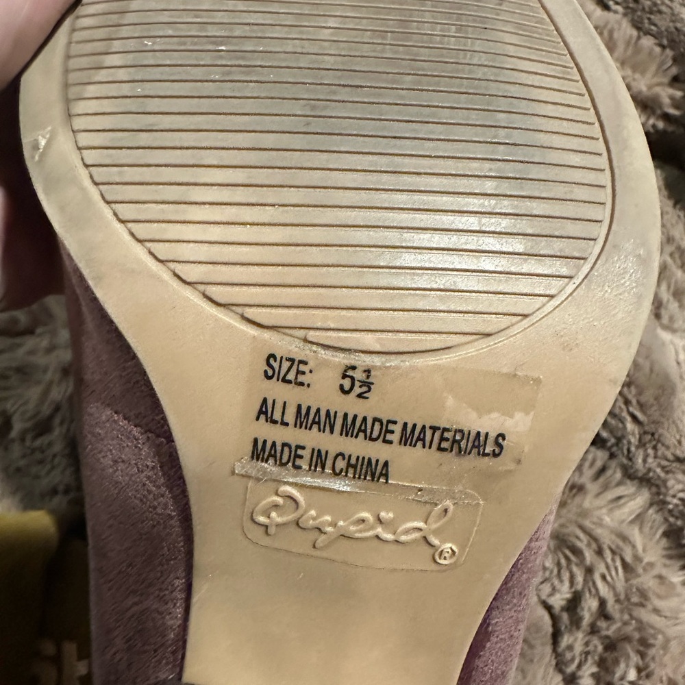 Qupid Mauve Scalloped Ankle Boots - Picture 7 of 8